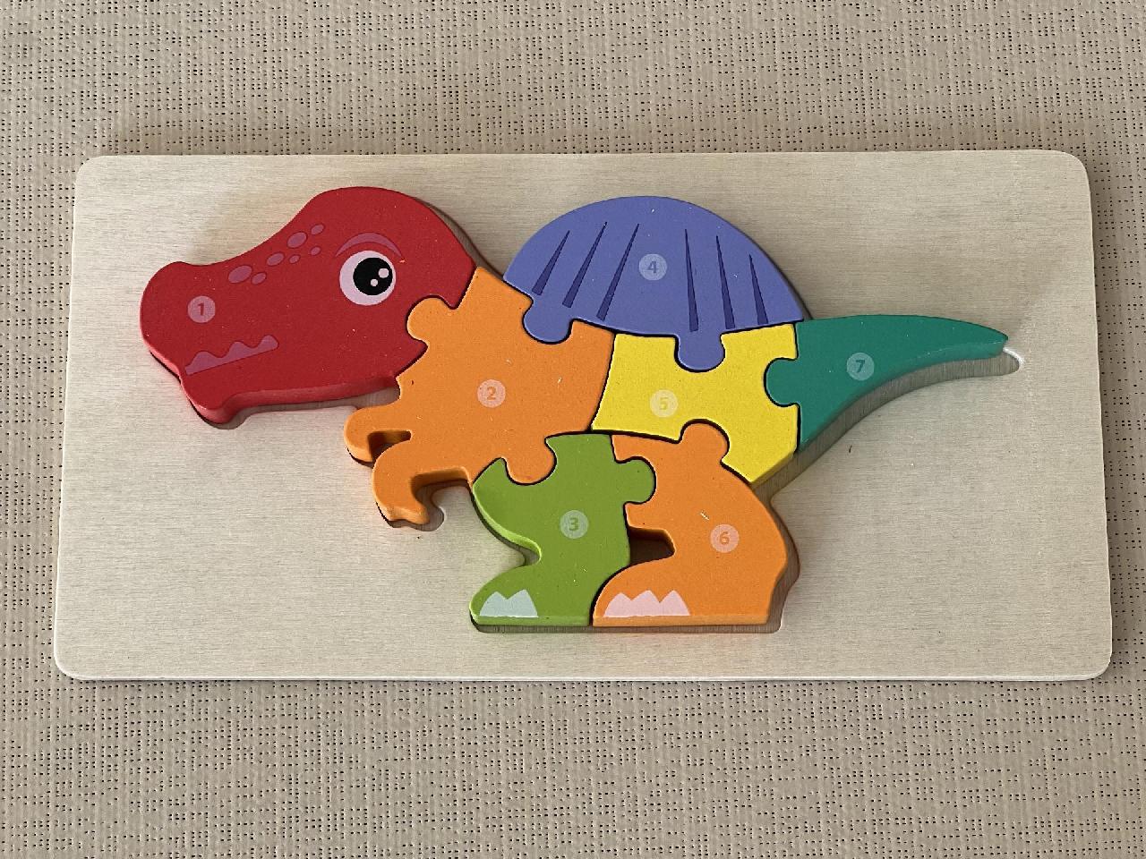 Dřevěné puzzle malý dinosaurus 2